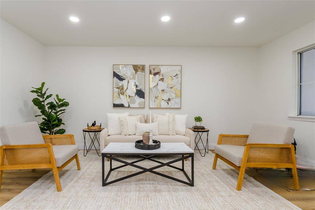 Dallas, TX 75230,5607 Harvest Hill Road #1007