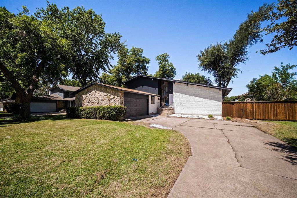 Dallas, TX 75243,9411 Pinewood Drive