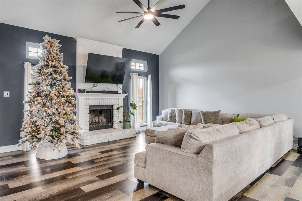 Lancaster, TX 75146,1017 Meadow Creek Drive