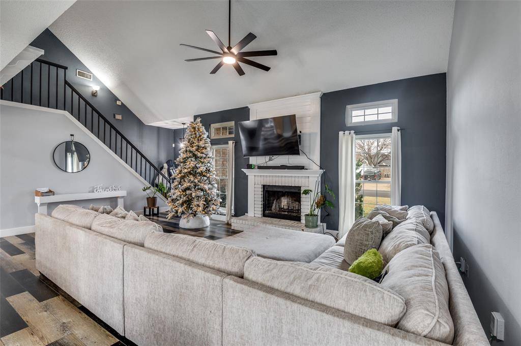 Lancaster, TX 75146,1017 Meadow Creek Drive