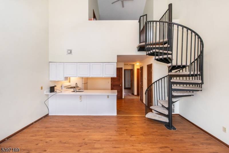 Vernon Twp., NJ 07462,3 Port Royal Dr Unit 4 #4