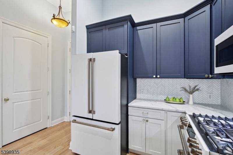 Bloomfield Twp., NJ 07003,186 Walnut St #114