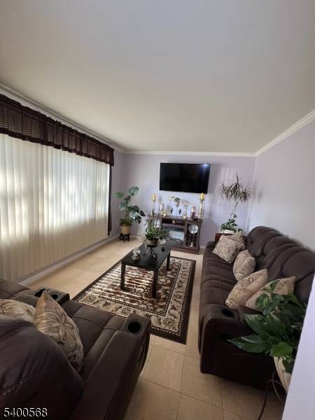 Nutley Twp., NJ 07110,26 Donna Ct