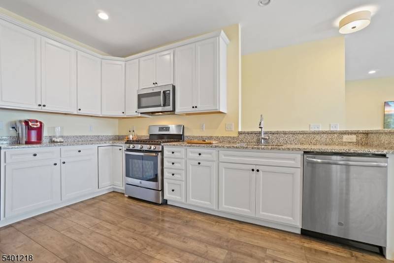 Cedar Grove Twp., NJ 07009,122 Aspen Dr