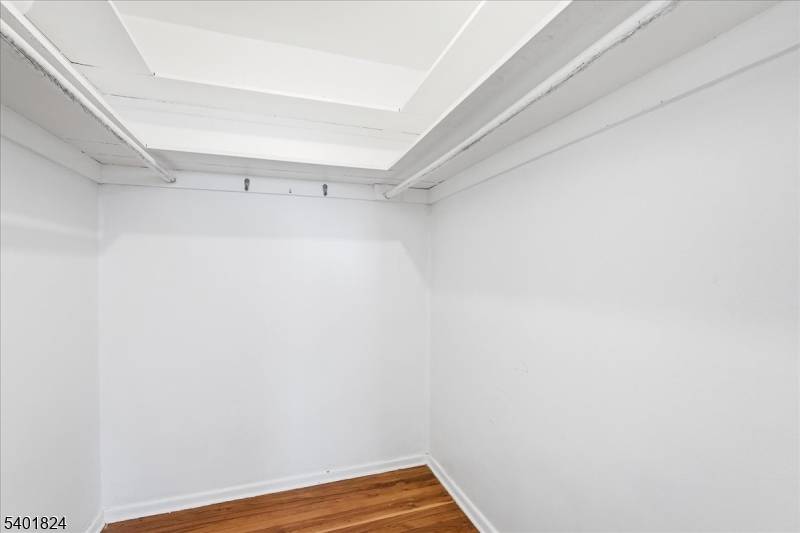 Wayne Twp., NJ 07470,28 Knox Ter #2B