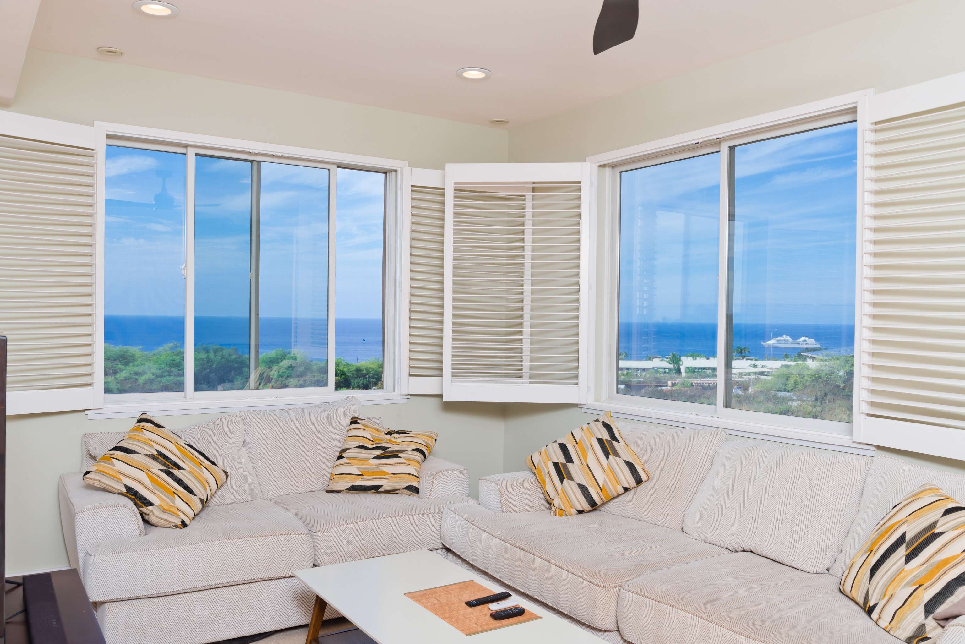 Kailua-kona, HI 96740,75-346 HUALALAI RD #A206