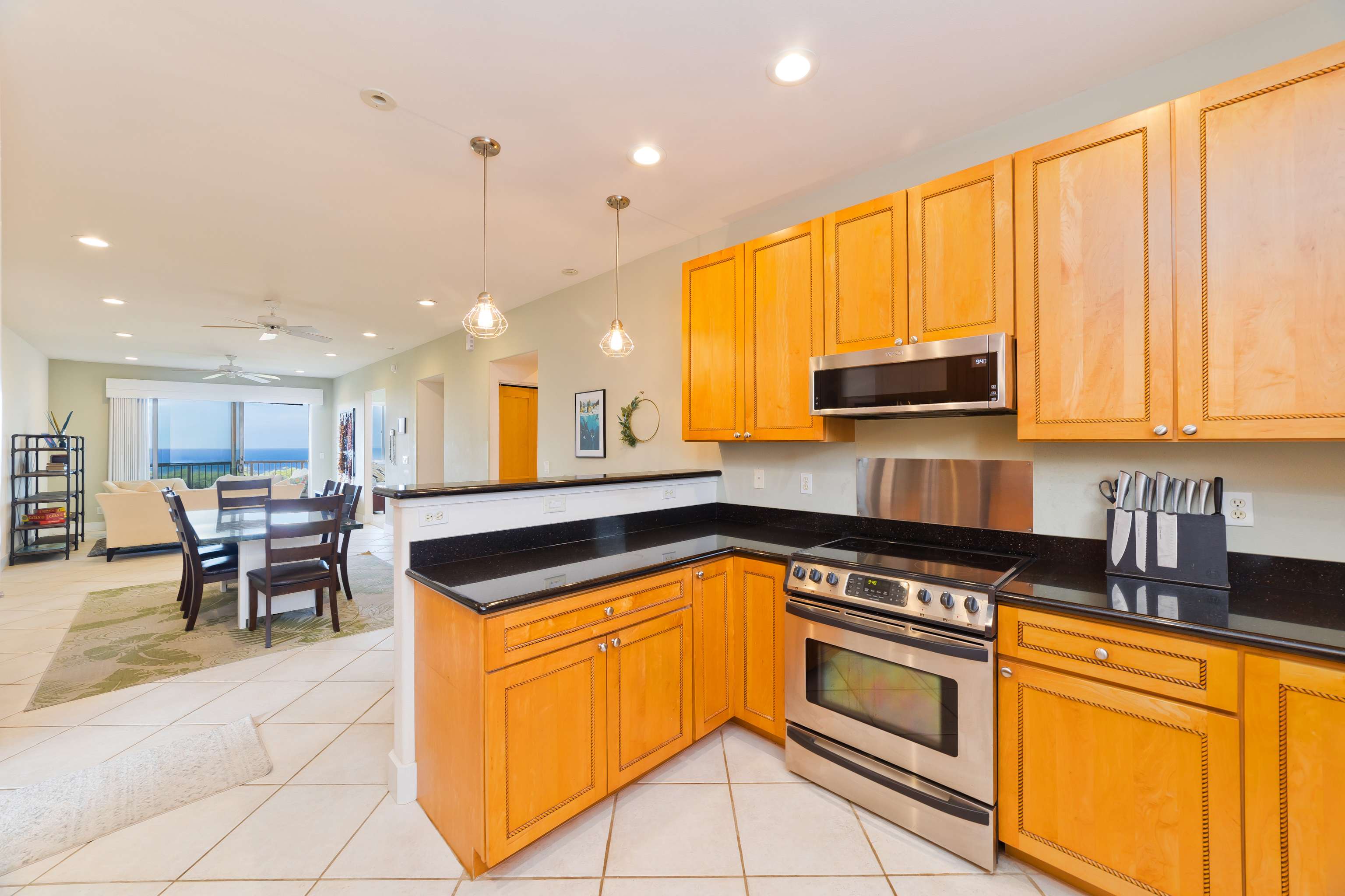 Kailua-kona, HI 96740,75-346 HUALALAI RD #A206