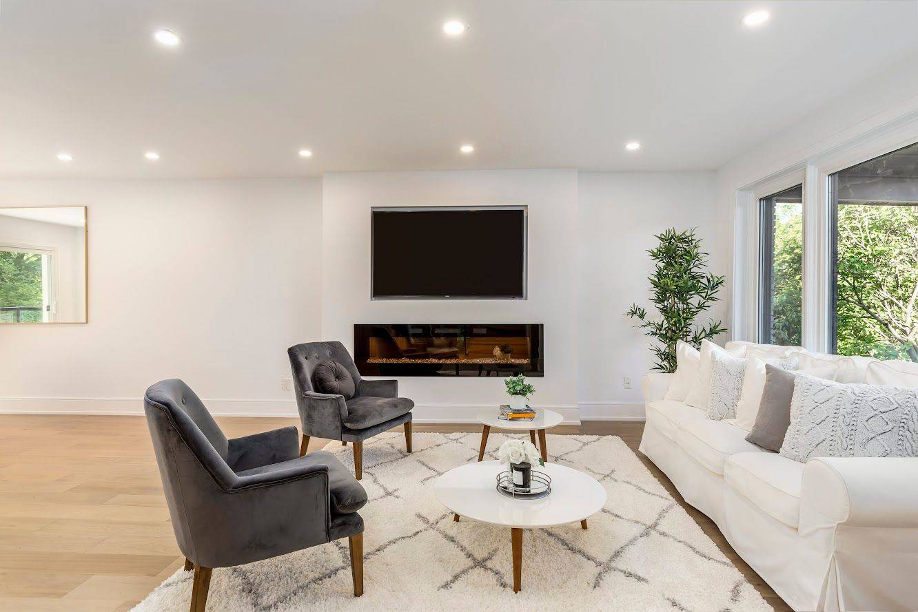 Toronto C06, ON M3H 5P9,90 Garthdale CT