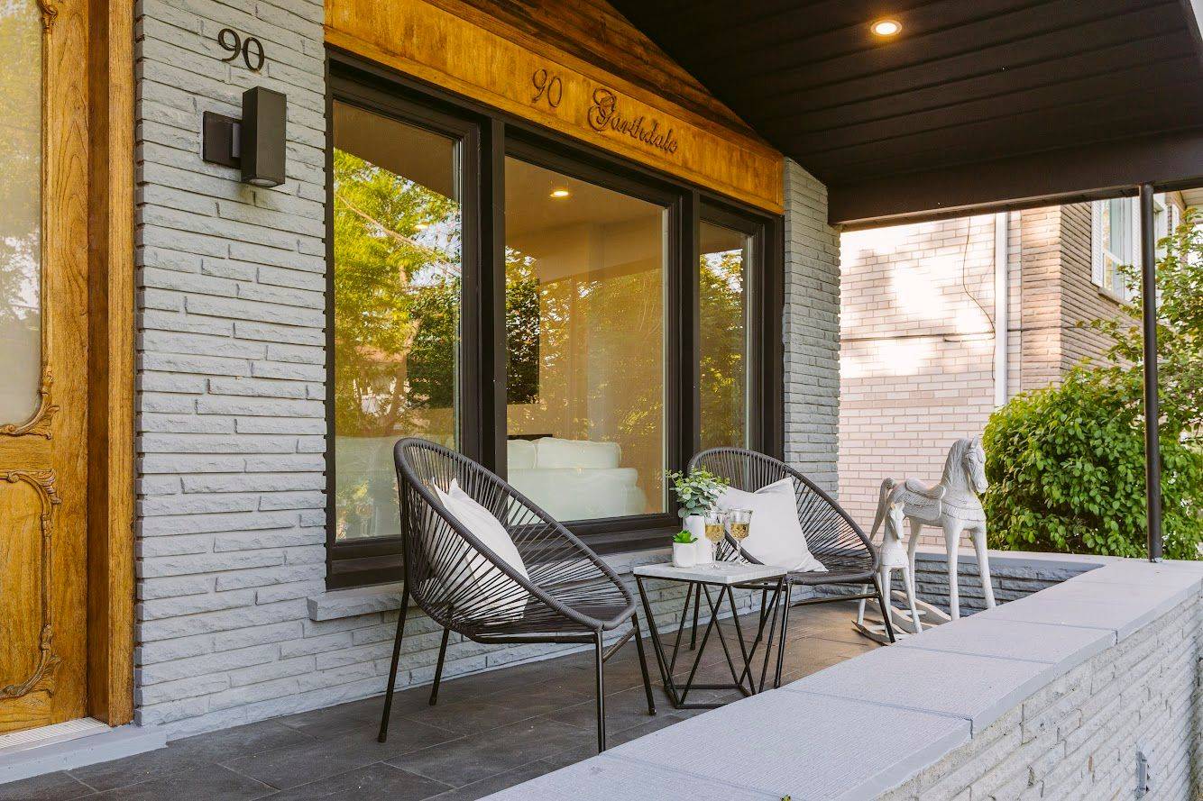 Toronto C06, ON M3H 5P9,90 Garthdale CT