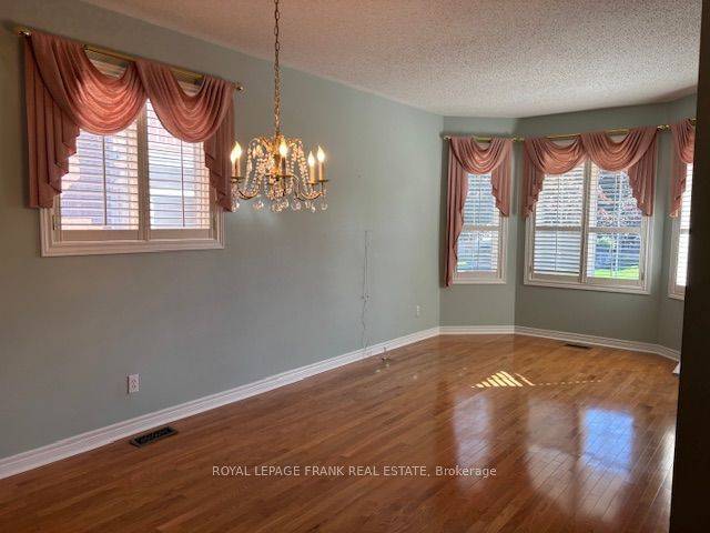 Whitby, ON L1M 1K5,40 Kimberly DR