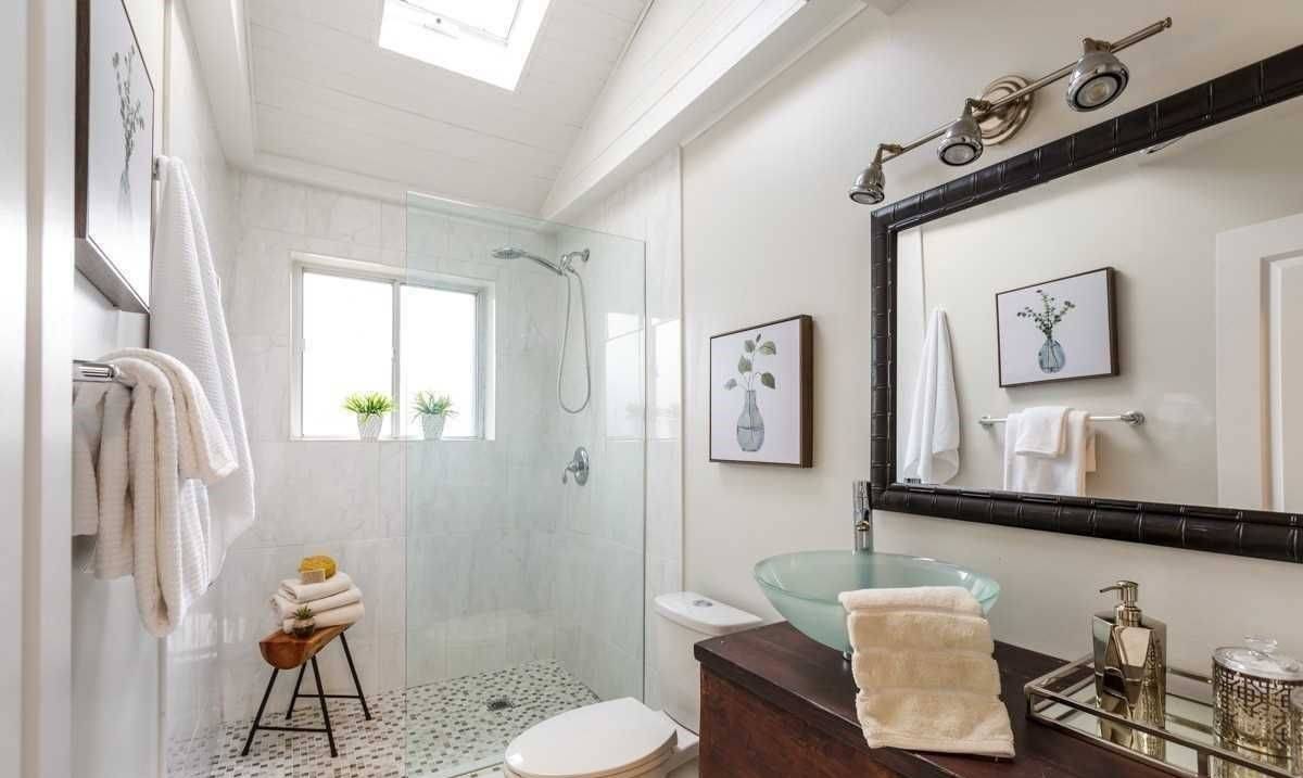 Pickering, ON L1W 1L1,1356 Poprad AVE