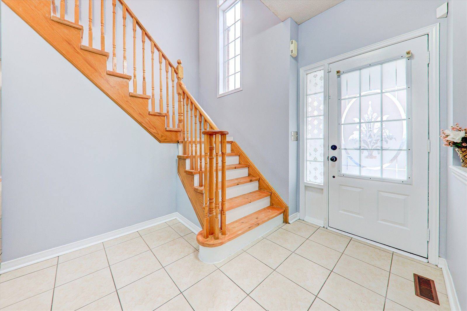 Toronto E11, ON M1B 4L8,221 Hupfield TRL #MAIN