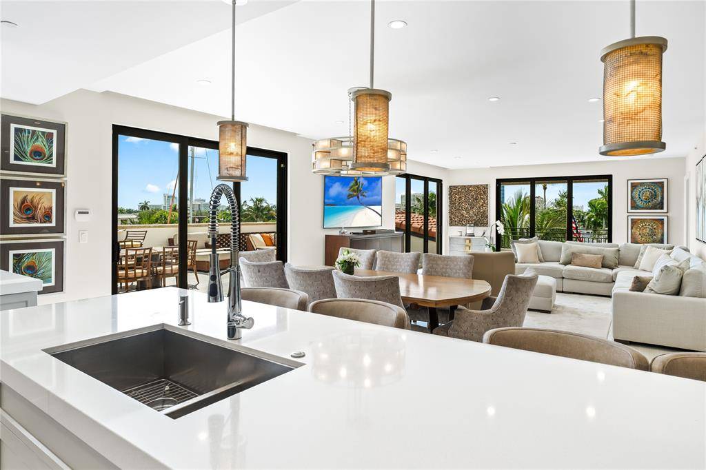 Fort Lauderdale, FL 33316,1532 SE 12th St #PH-1