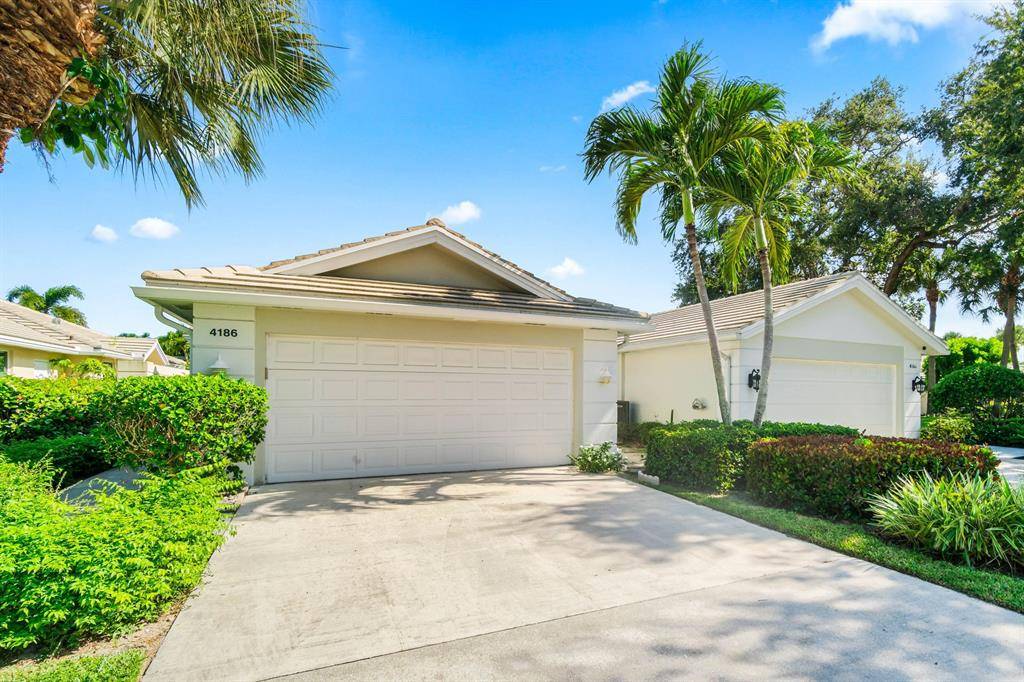 Palm Beach Gardens, FL 33410,4186 Royal oaks Dr