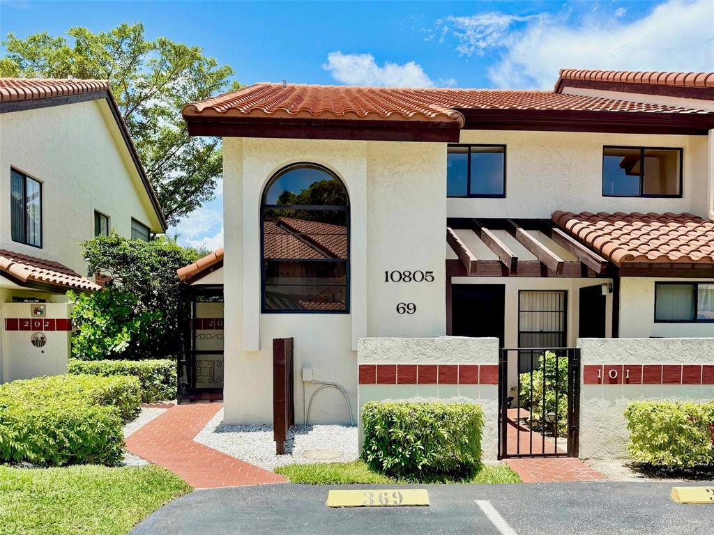 Boynton Beach, FL 33437,10805 Bahama Palm Way #201