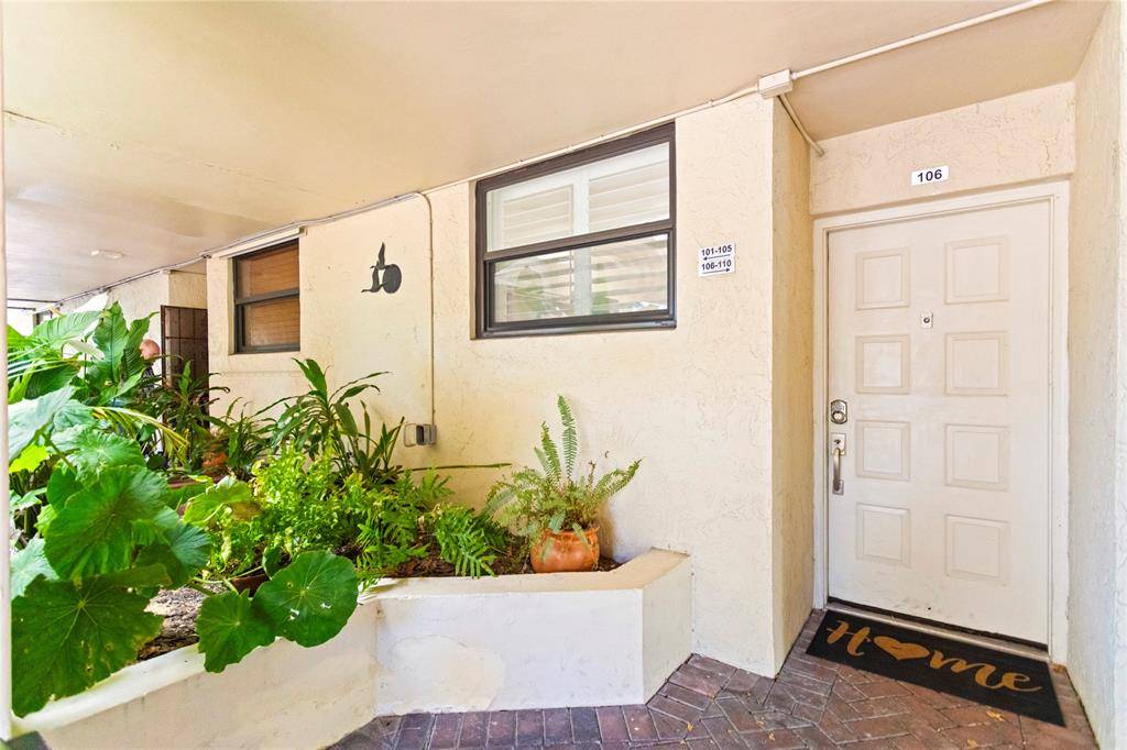 Oakland Park, FL 33309,111 Lake Emerald Drive #106