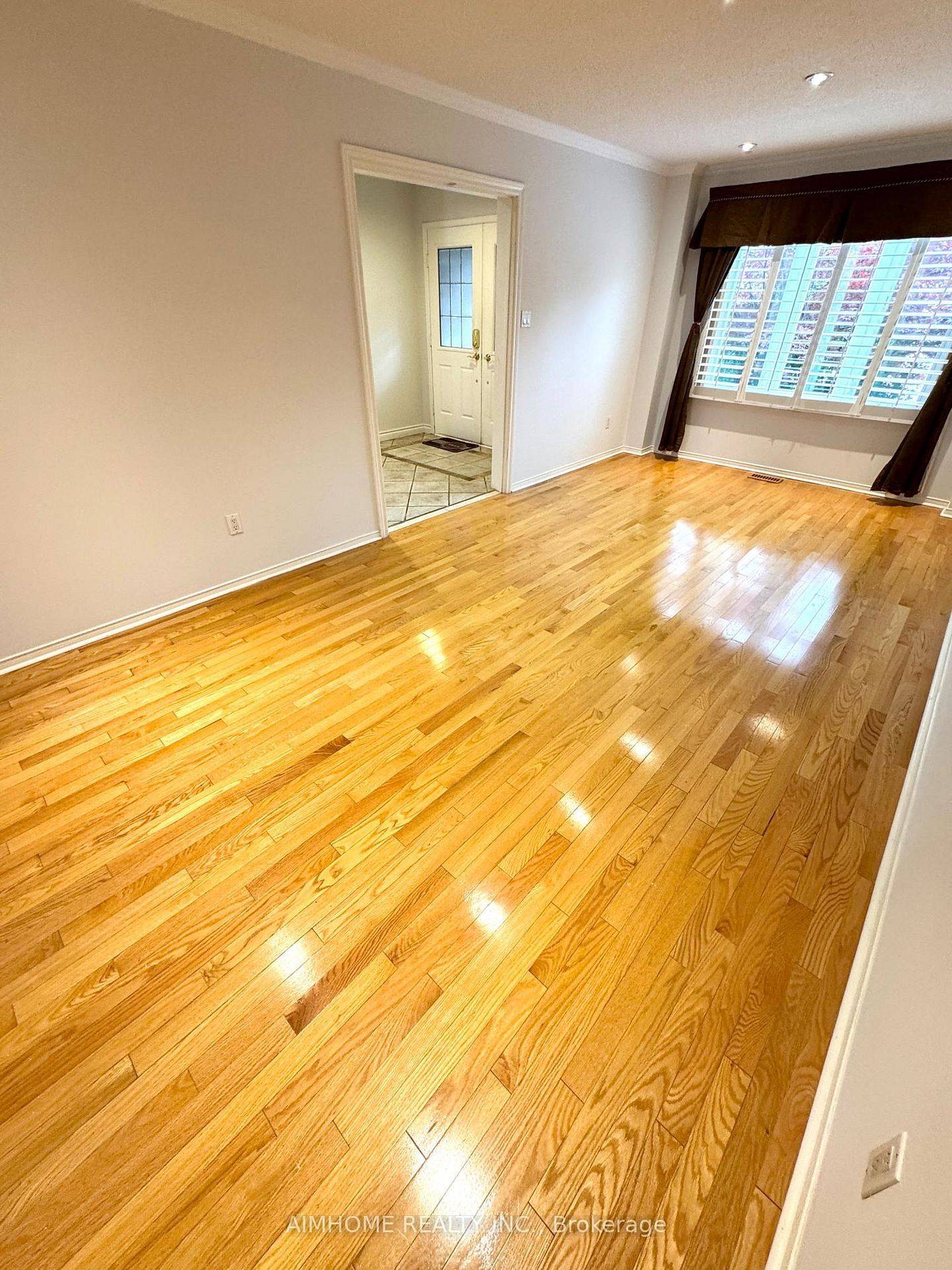 Richmond Hill, ON L4C 9L8,119 Cooperage CRES