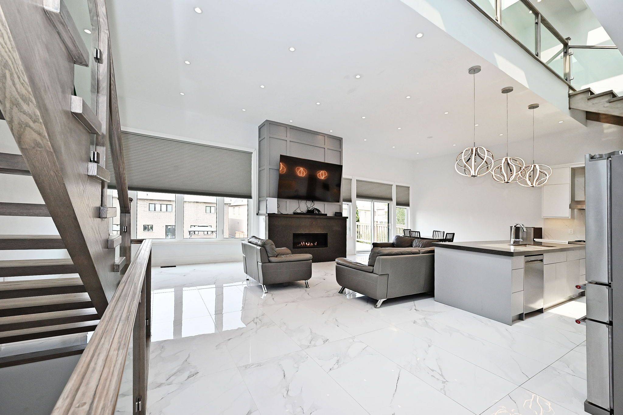 Georgina, ON L4P 1J5,148 Church ST