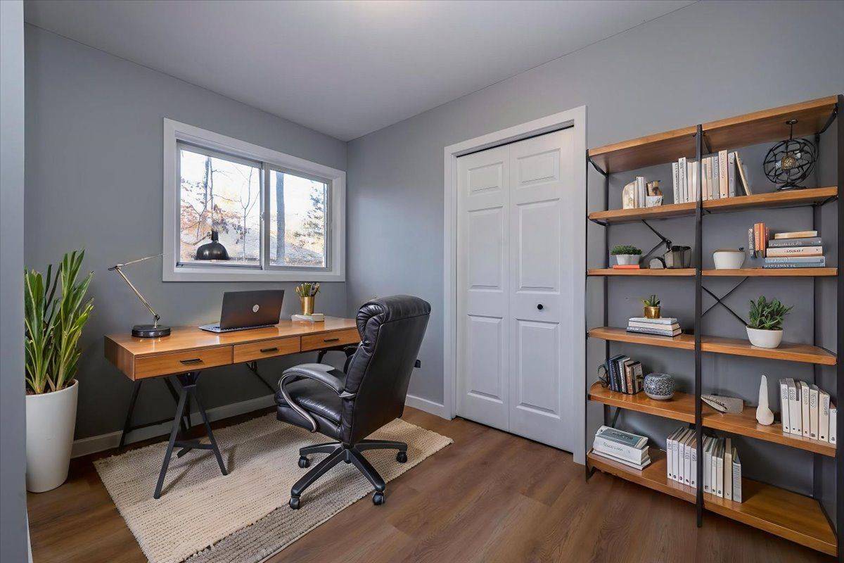 Tiny, ON L9M 0J2,901 17th Concession West RD