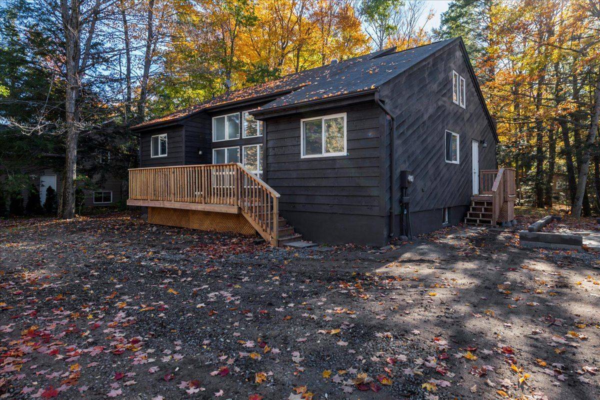 Tiny, ON L9M 0J2,901 17th Concession West RD