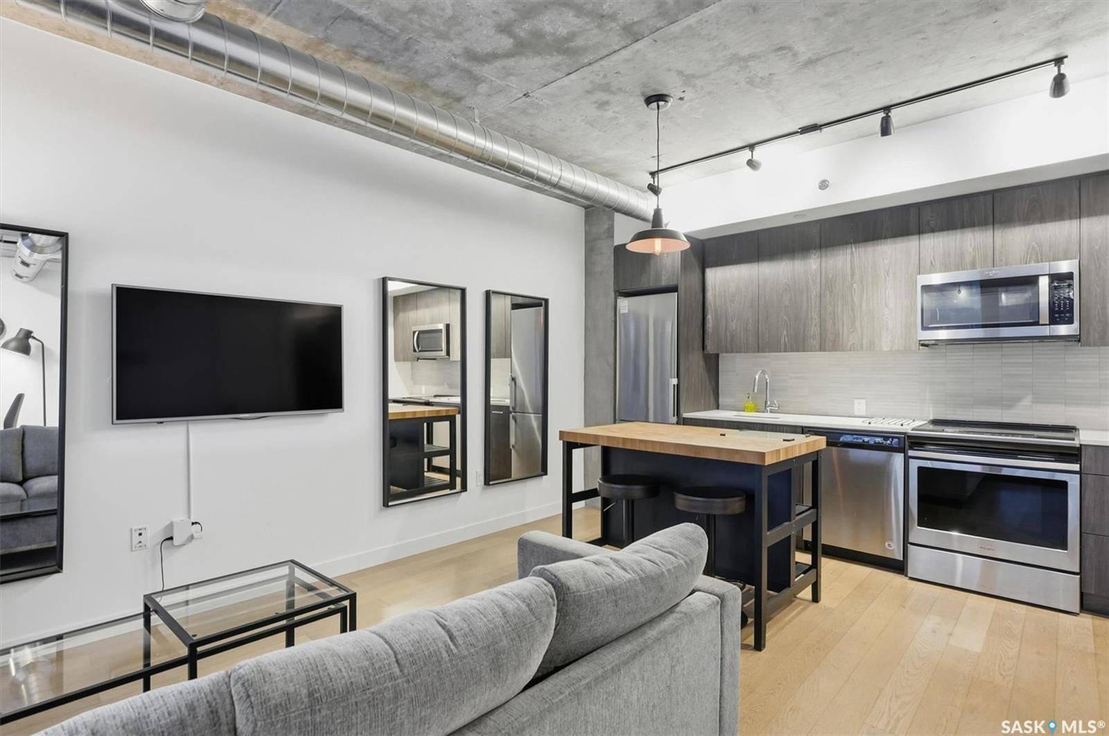 Saskatoon, SK S7K 4H5,490 2nd AVENUE S #504