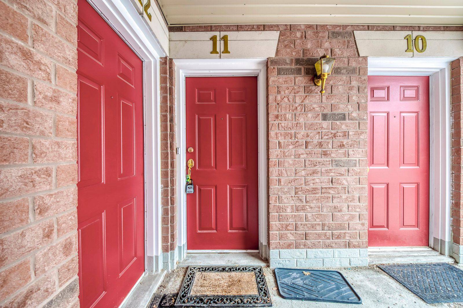 Mississauga, ON L5B 4K3,605 Shoreline DR #11