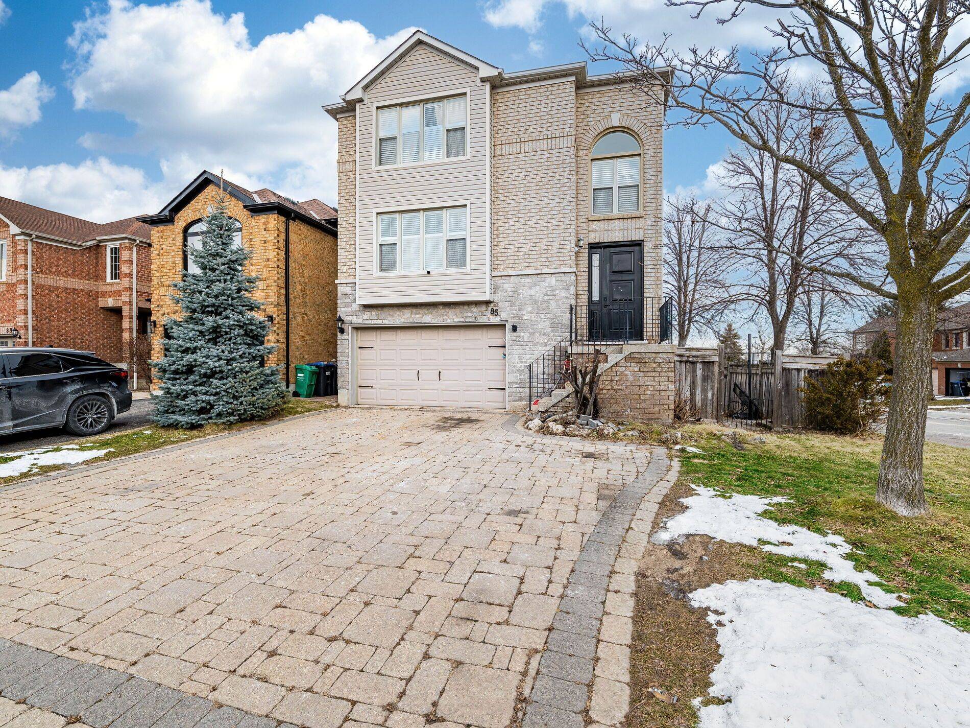 Brampton, ON L6Z 4T5,85 Forestgrove CIR