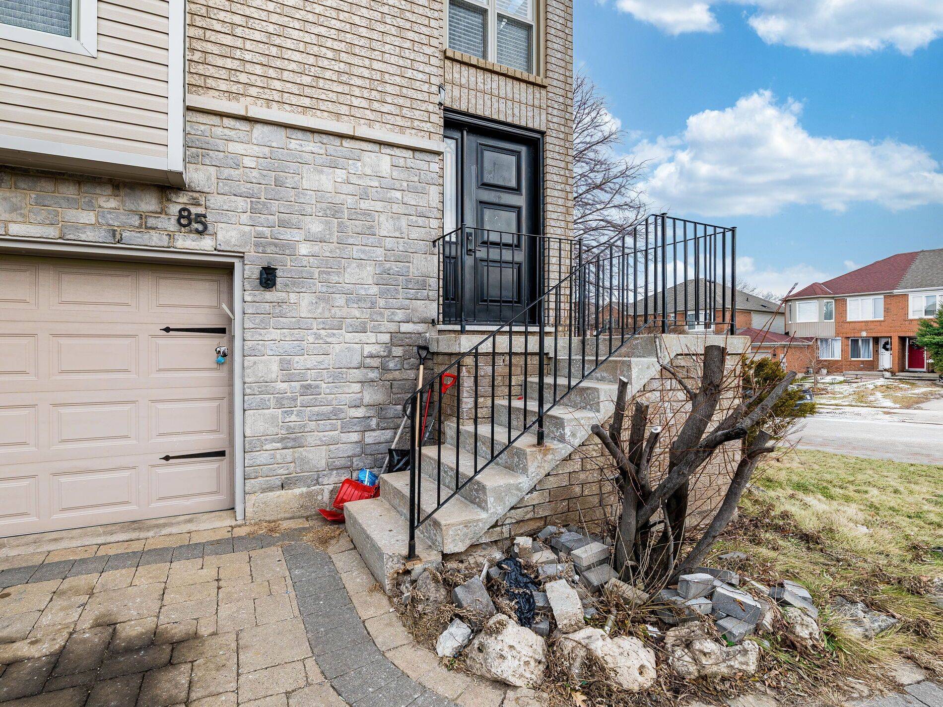 Brampton, ON L6Z 4T5,85 Forestgrove CIR