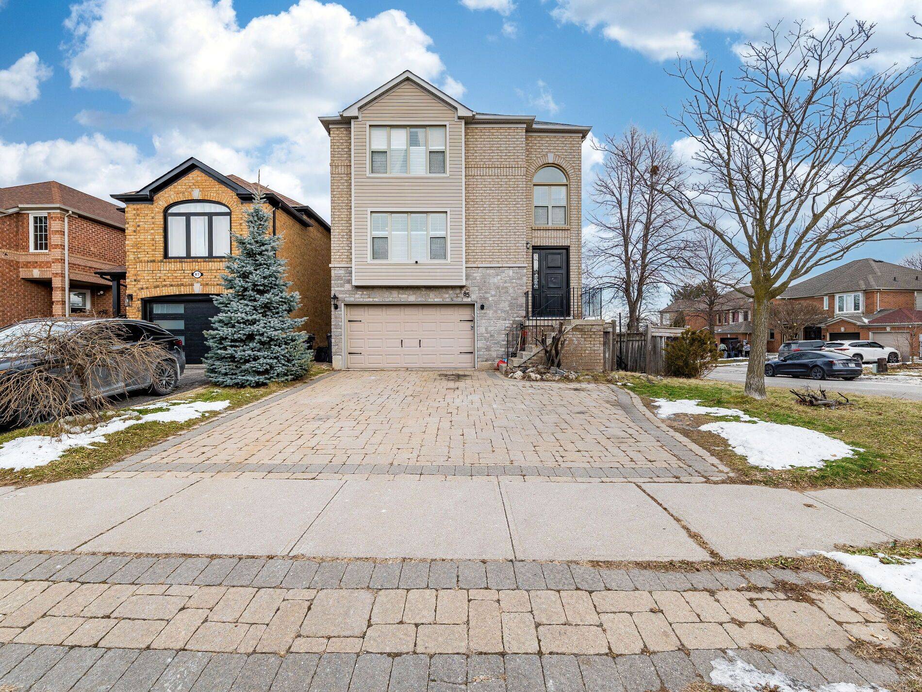 Brampton, ON L6Z 4T5,85 Forestgrove CIR