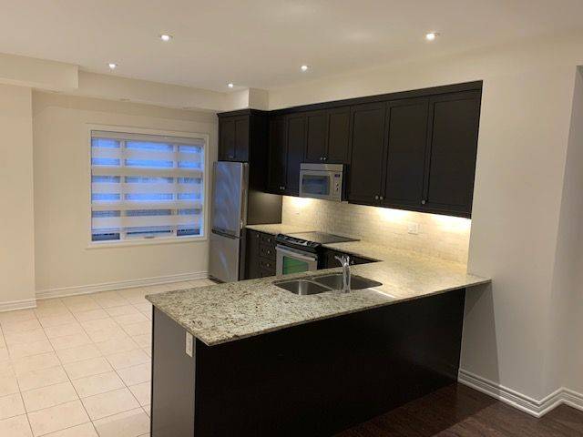 Oakville, ON L6H 0G8,2460 Prince Michael DR #56