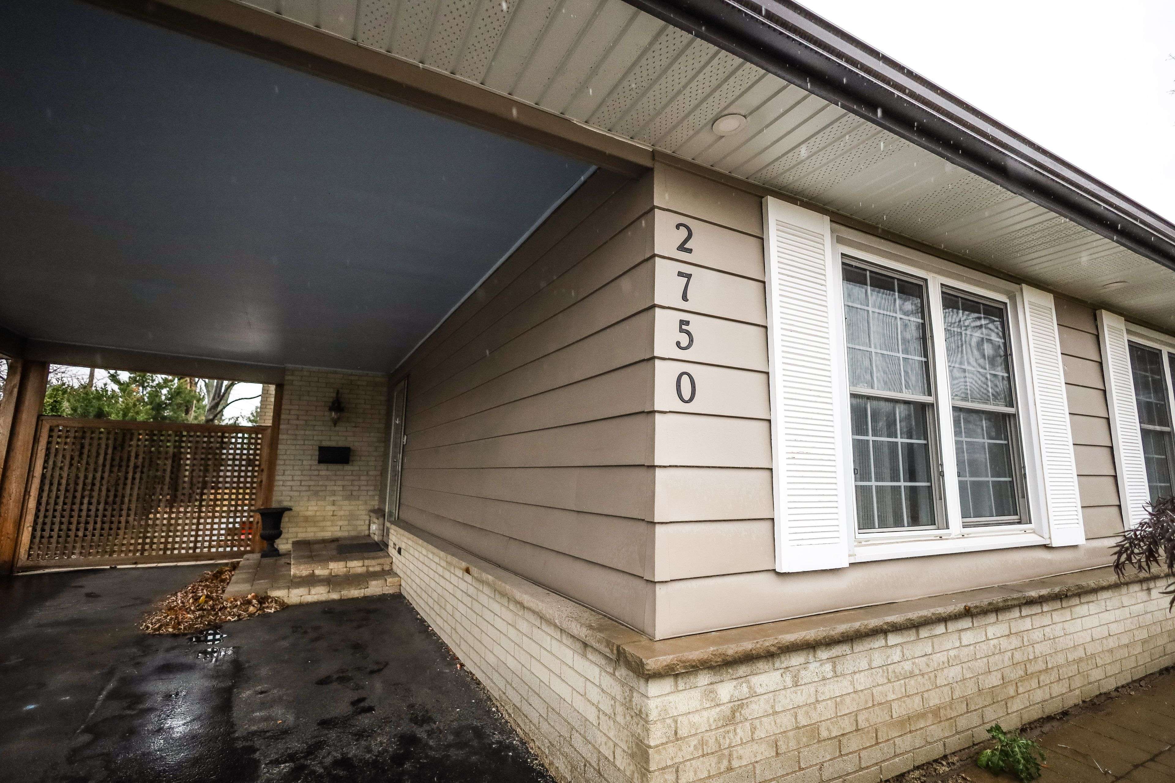 Mississauga, ON L5K 2C1,2750 Barnstone CRES