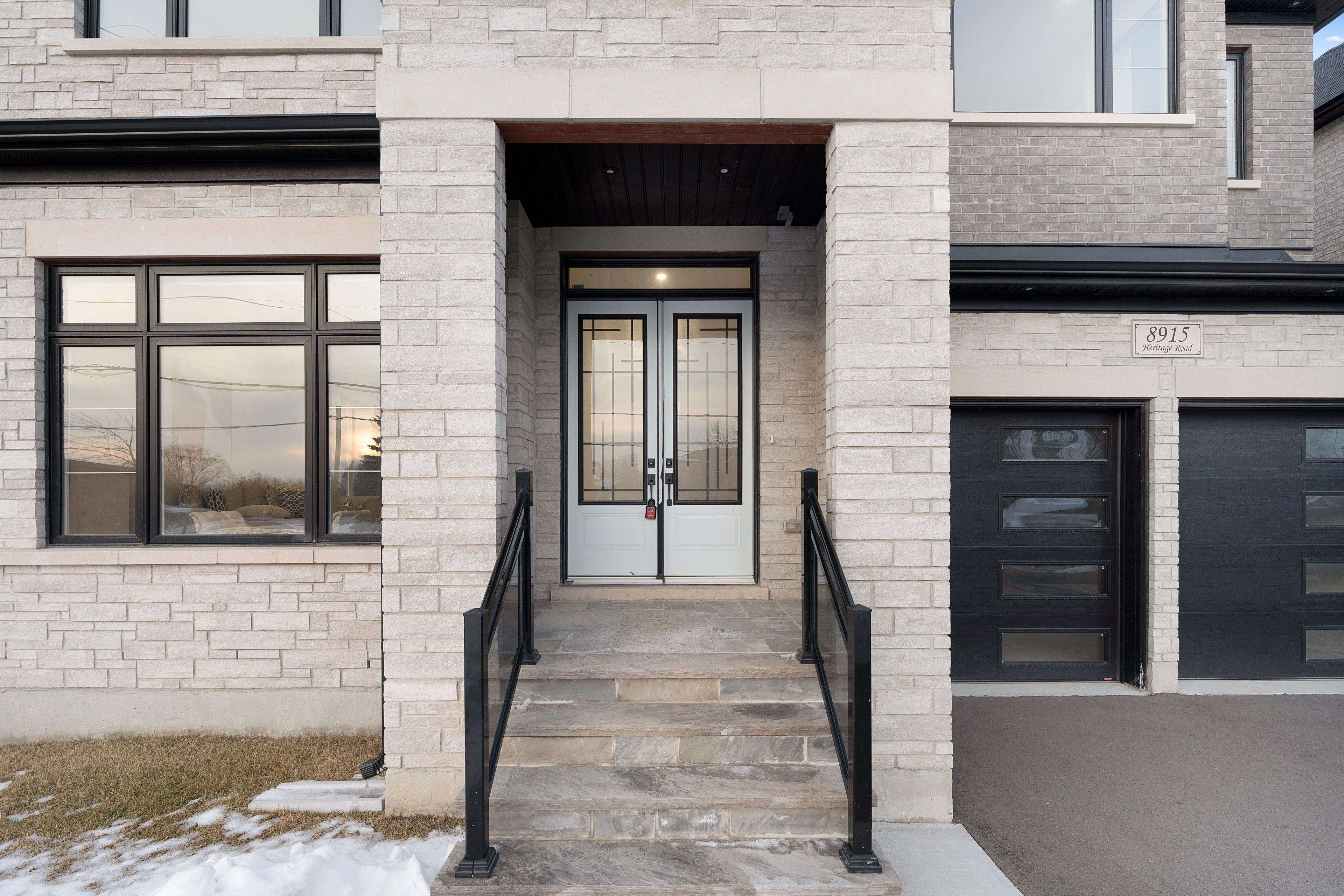 Brampton, ON L6Y 0E4,8915 Heritage RD #Basement