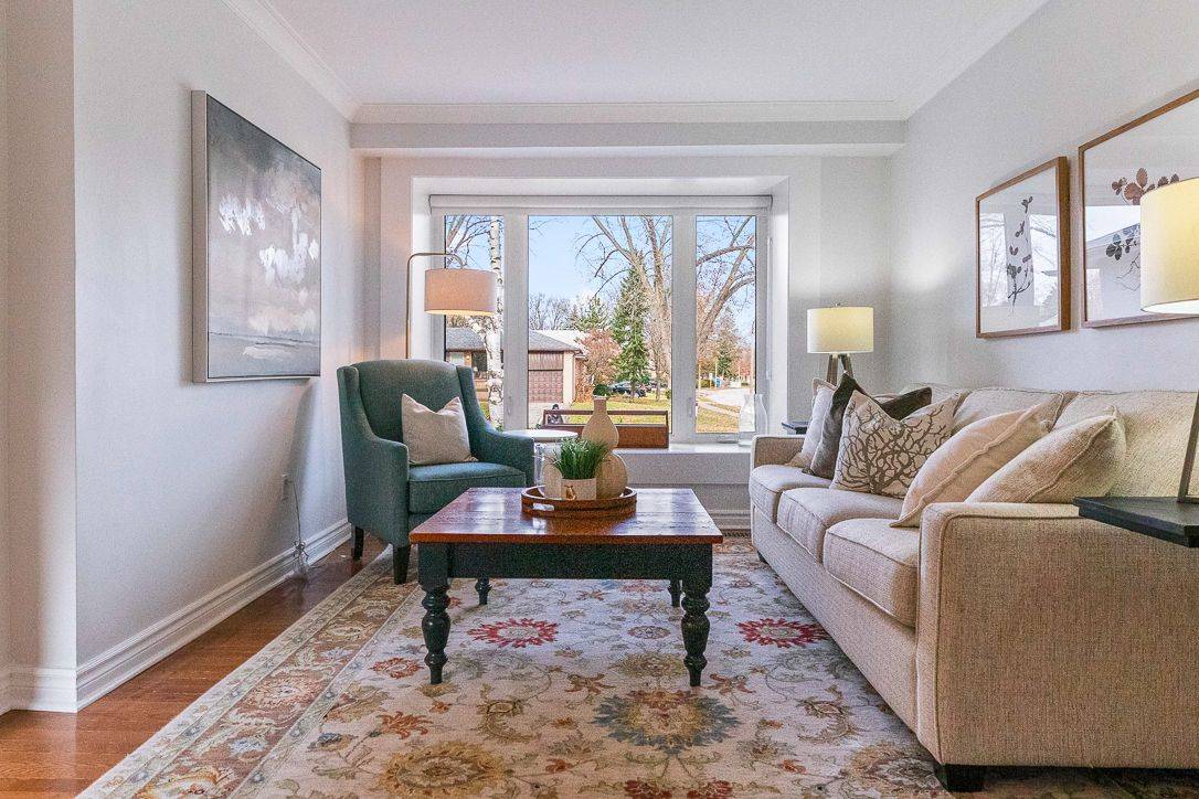 Oakville, ON L6K 2B4,68 Glenmanor DR N