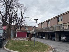 Hunt Club - Windsor Park Village And Area, ON K1V 9N4,3415 UPLANDS DR #95