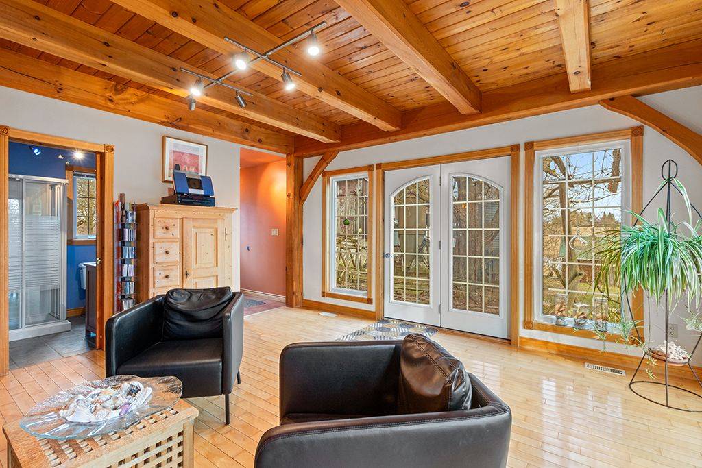 Grey Highlands, ON N0C 1H0,795099 East Back Line