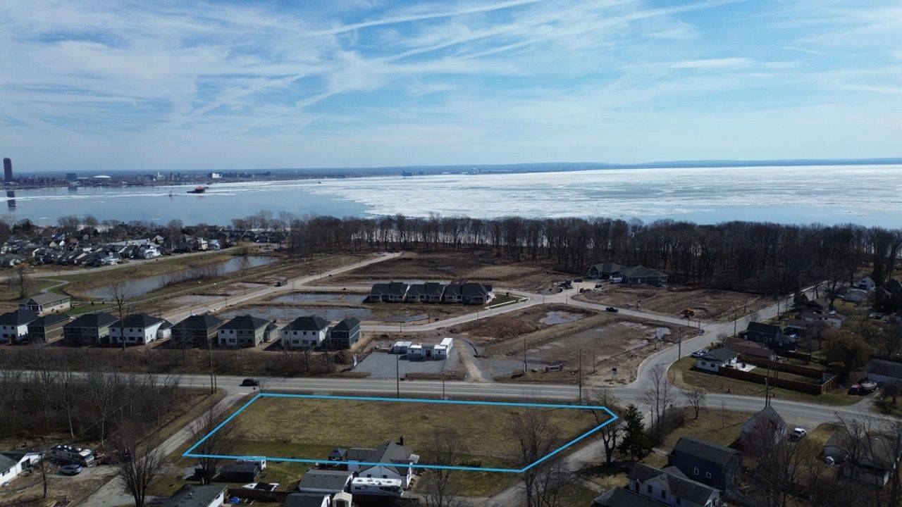 Fort Erie, ON L2A 4K9,650 Dominion RD