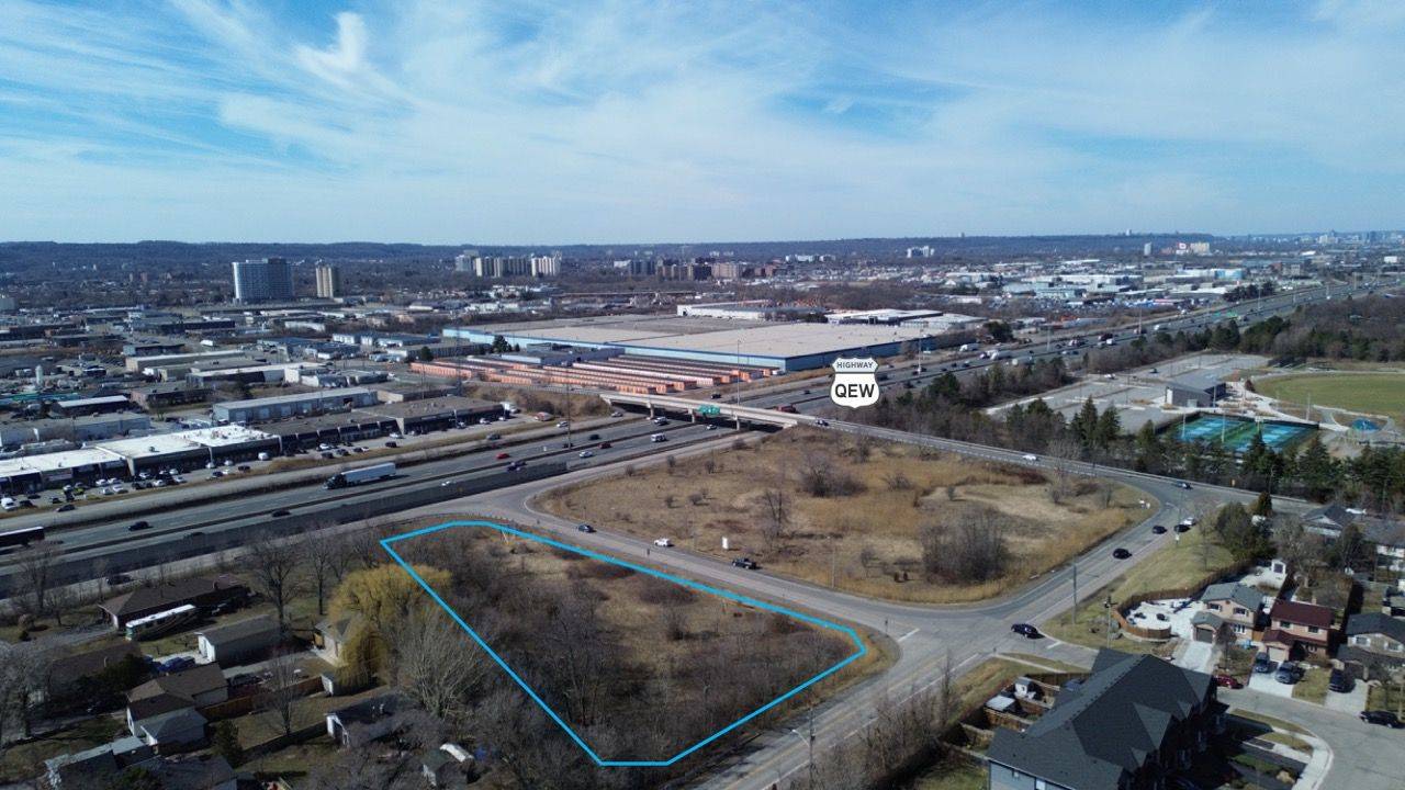 Hamilton, ON L8E 3A8,6 Parkedge DR