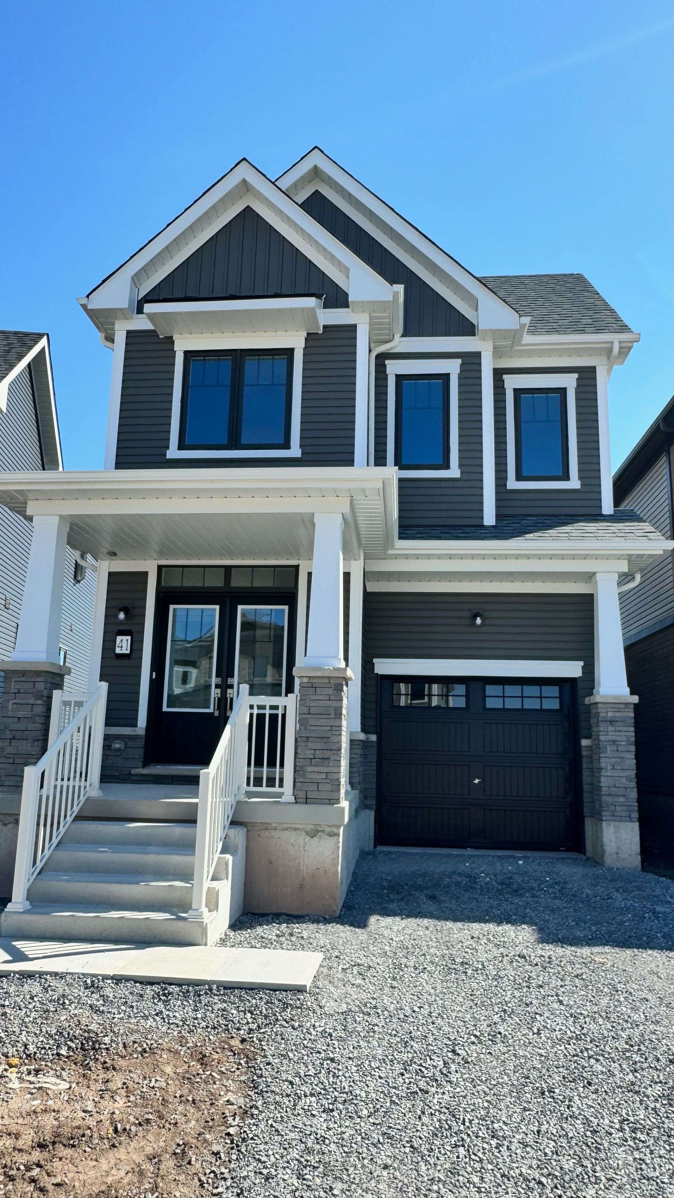 Welland, ON L3B 0P4,41 Canvas CRES