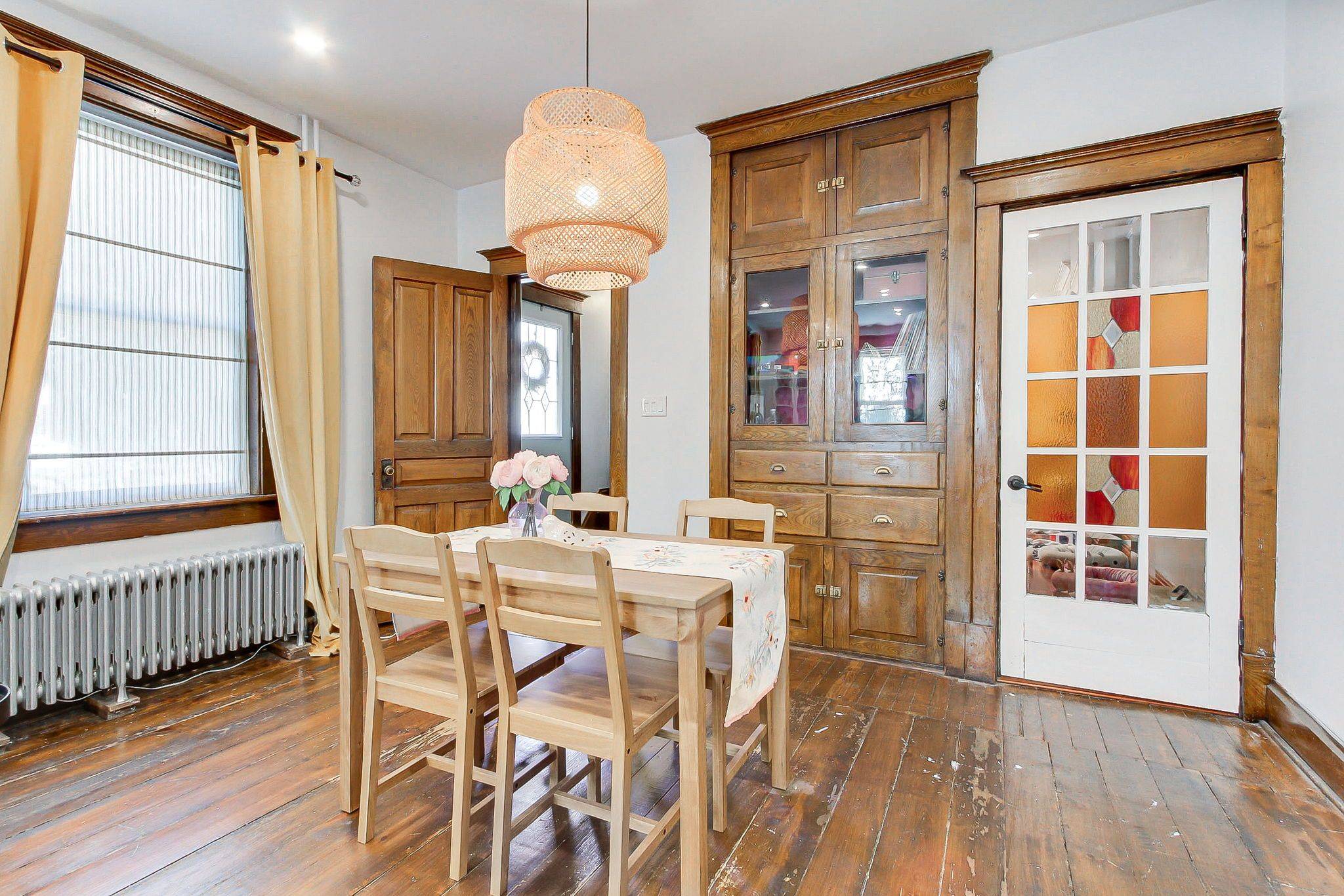 Cambridge, ON N3H 1N1,207 Waterloo ST N