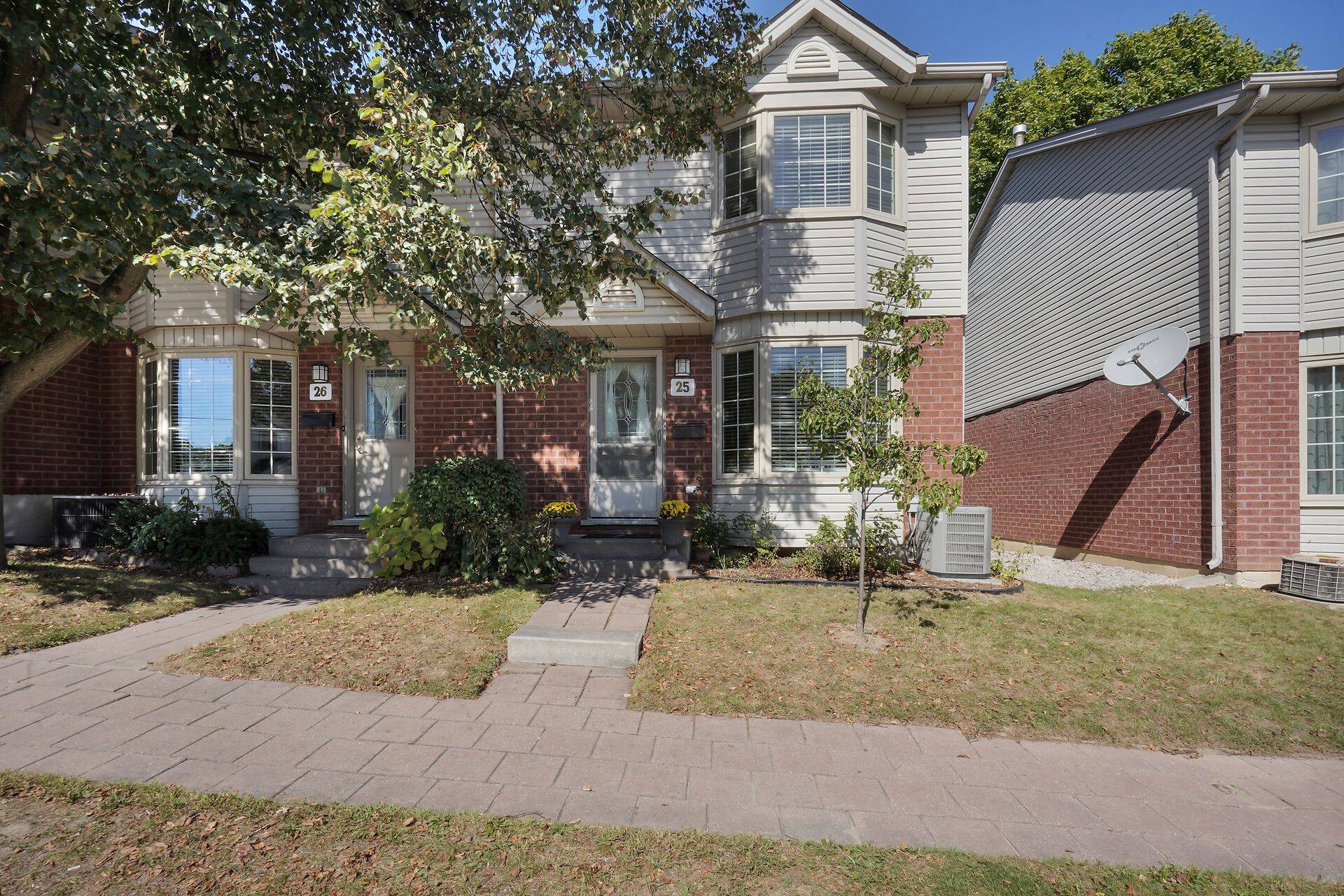 London North, ON N6G 4Z4,70 Chapman CT #25
