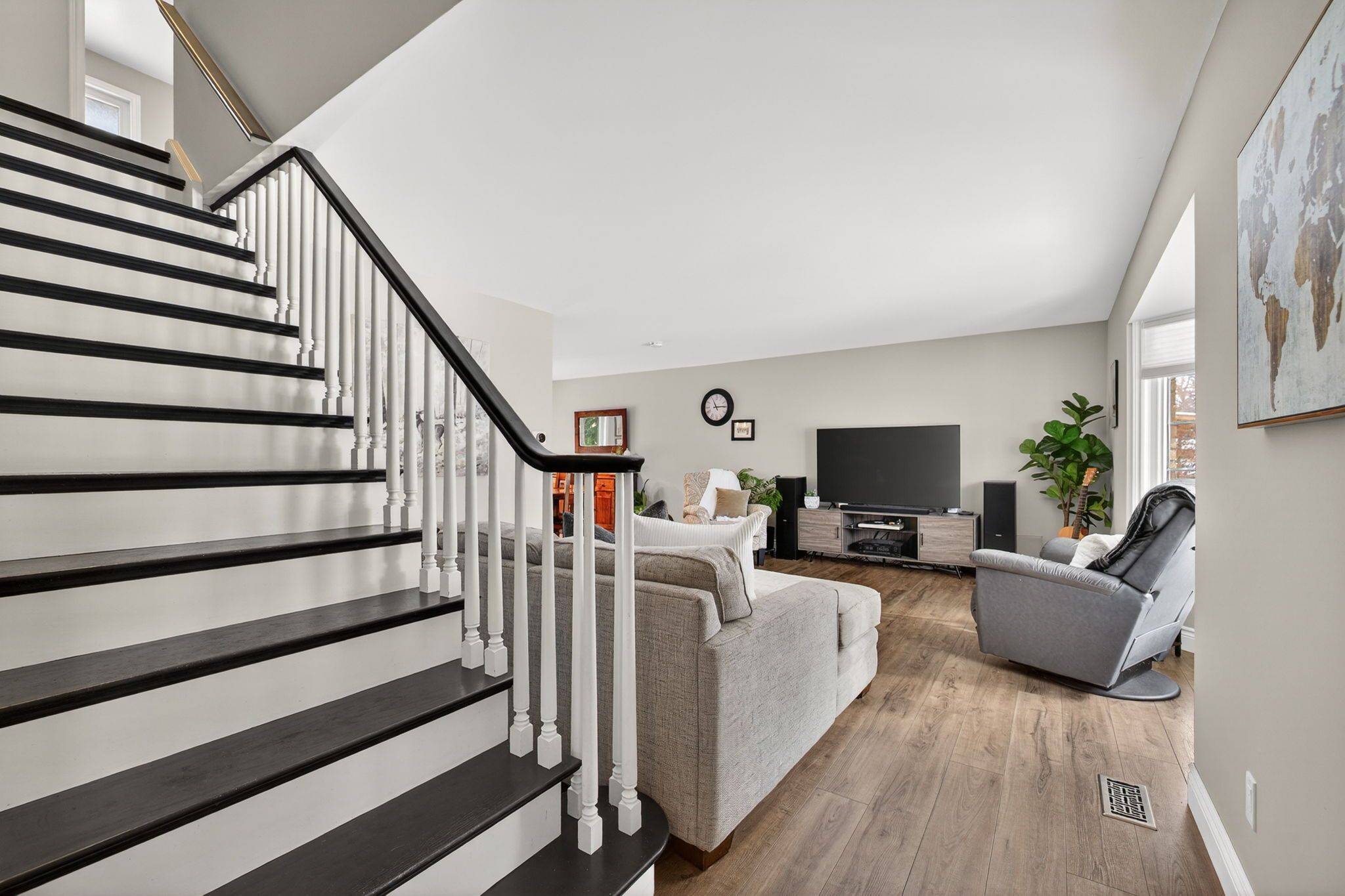 Middlesex Centre, ON N0L 1E0,65 Wellington ST