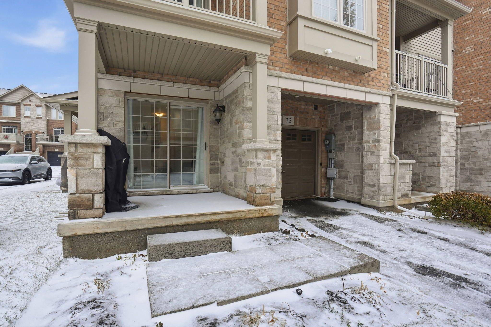 Hamilton, ON L8B 0W5,257 Parkside DR #33