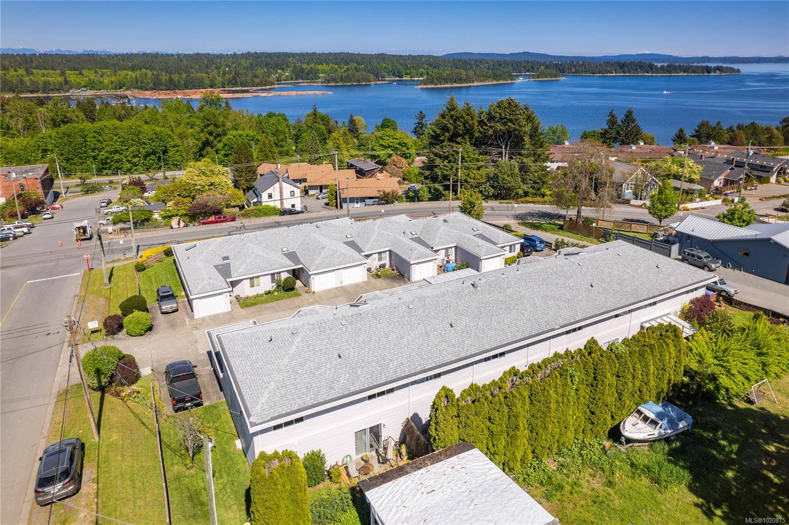 Ladysmith, BC V9G 1B8,100 First Ave #3