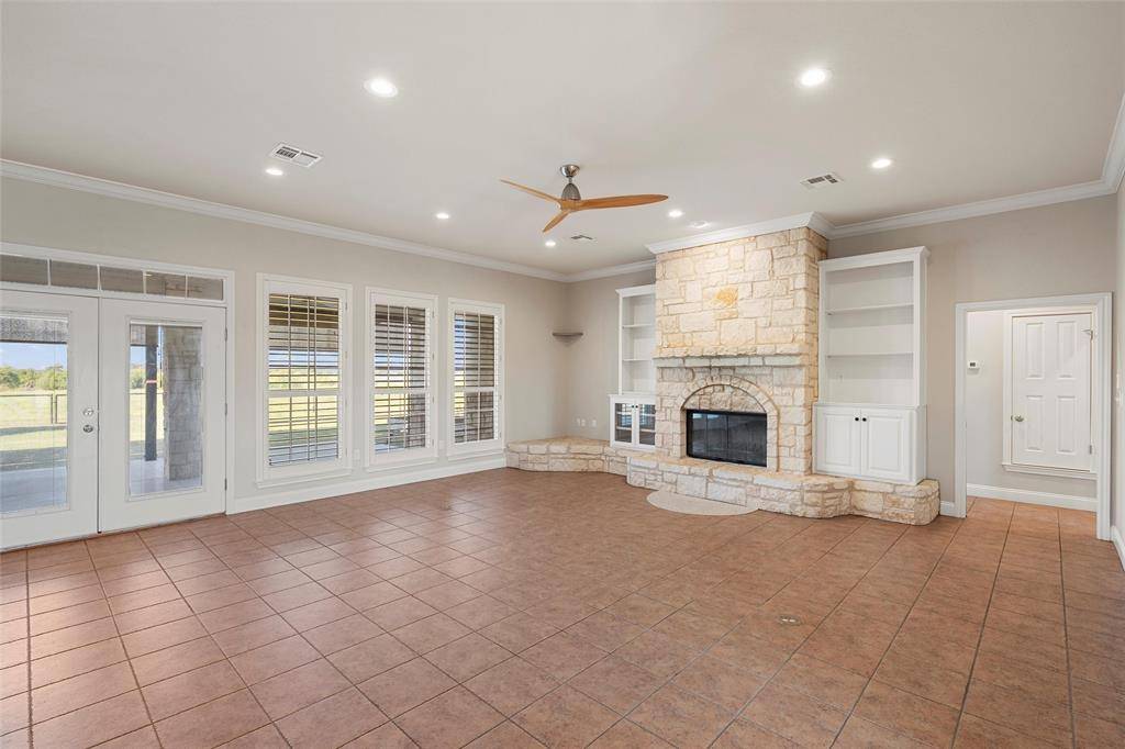 Crawford, TX 76638,1397 Ole School Parkway