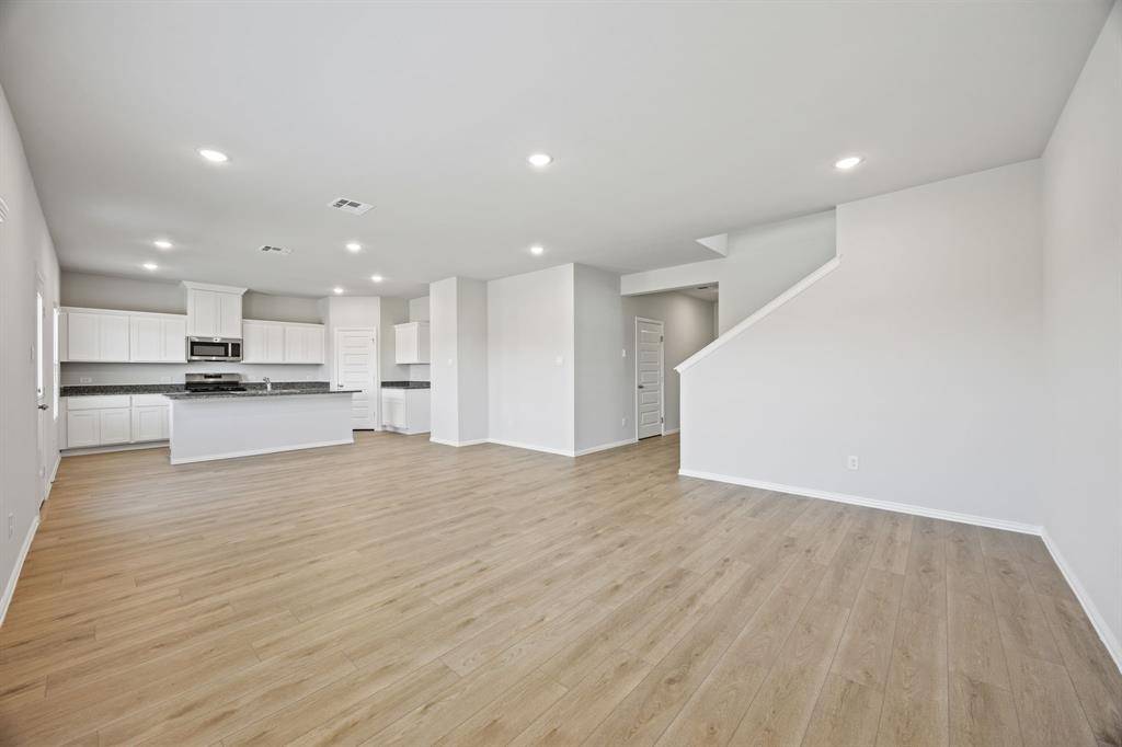 Van Alstyne, TX 75495,528 Stone Hollow Drive