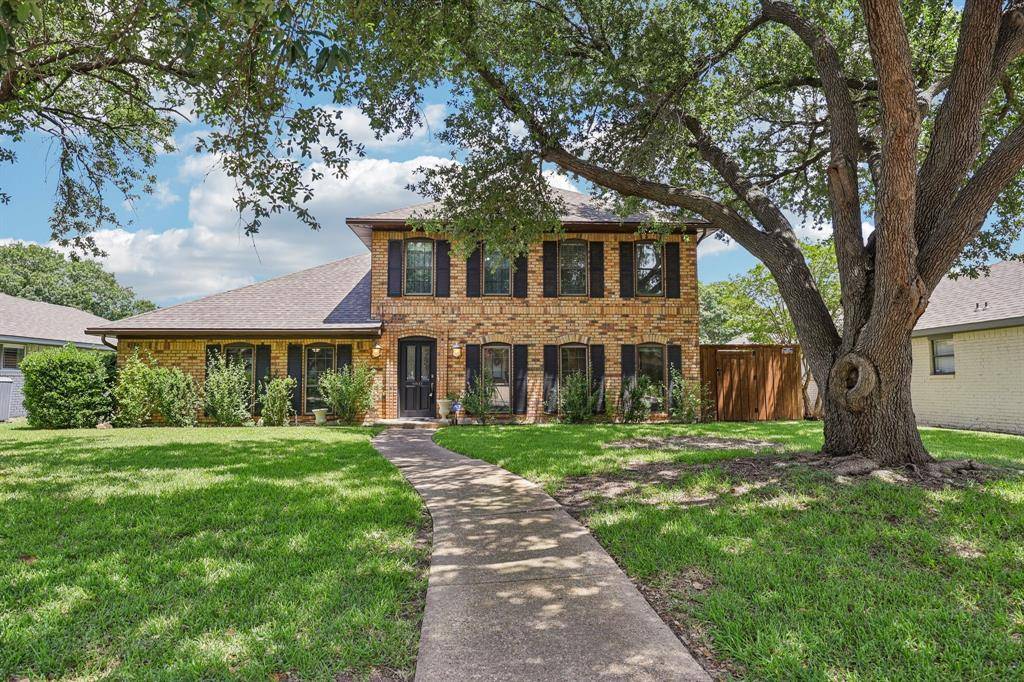 Dallas, TX 75248,6631 Fireflame Drive