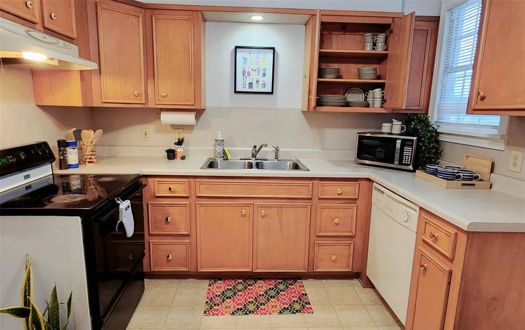 Shreveport, LA 71104,271 E Linden Street