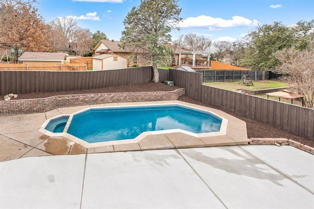 Fort Worth, TX 76179,7625 Quail Ridge Street