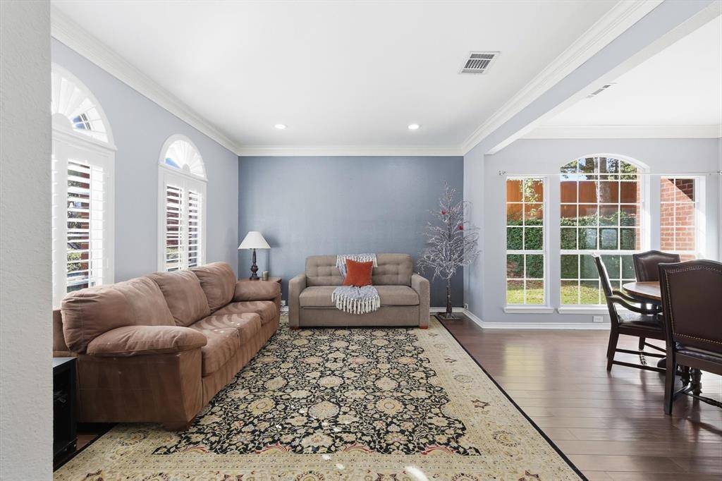 Highland Village, TX 75077,943 Kingwood Circle