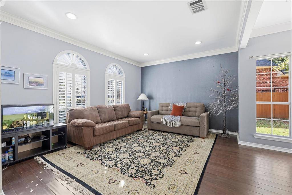 Highland Village, TX 75077,943 Kingwood Circle